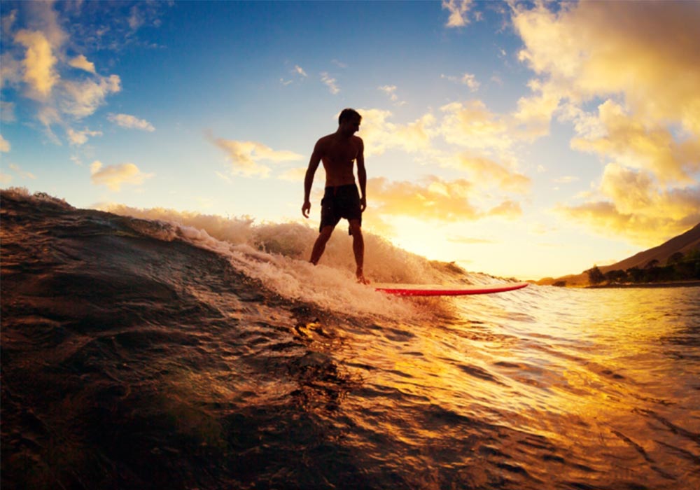 surfing in mirissa